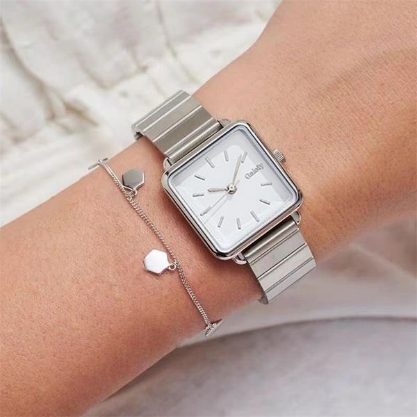 simple silver women watches luxurious brand exquisite stainless steel ladies wristwatches fashion minimalist woman quartz clock 220228, Slivery;golden
simple silver women watches luxurious brand exquisite stainless steel ladies wristwatches fashion minimalist woman quartz clock 220228, Slivery;golden
