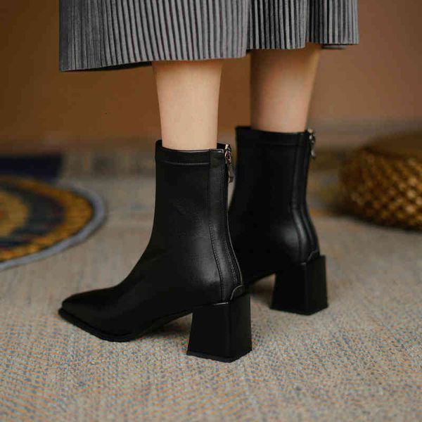 dress shoes qutaa 2022 ankle boots elegant women genuine leather winter square high heel short zipper size 34-40 lrgw, Black
dress shoes qutaa 2022 ankle boots elegant women genuine leather winter square high heel short zipper size 34-40 lrgw, Black