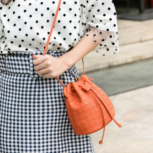 shopping bags 2021 crossbody for women pu leather bucket fashion female shoulder bag pack lingge handbag tote ladies messenger
shopping bags 2021 crossbody for women pu leather bucket fashion female shoulder bag pack lingge handbag tote ladies messenger