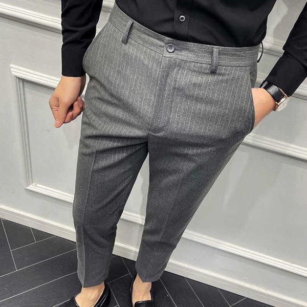 classic stripes casual pants men office business dress pants gray social wedding trousers ankle length slim fit streetwear pants 210527, White;black
classic stripes casual pants men office business dress pants gray social wedding trousers ankle length slim fit streetwear pants 210527, White;black