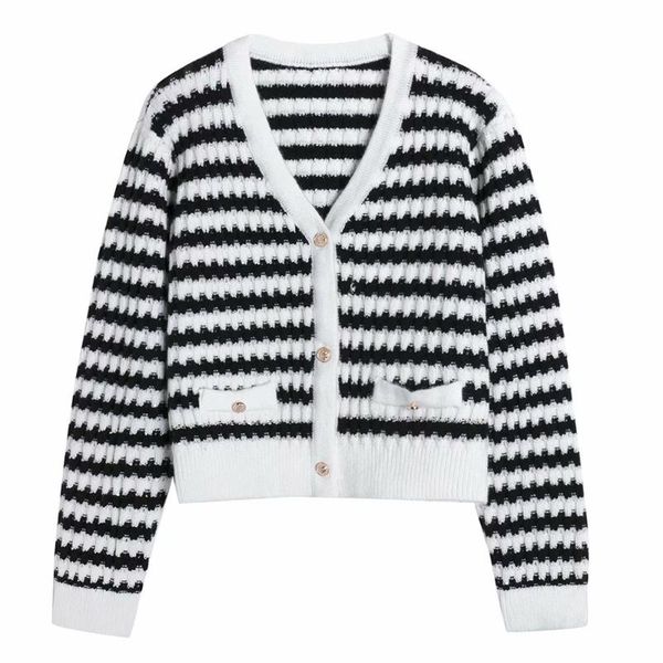 2021spring female small incense celebrity contrast stripes short knit small cardigan v-neck open chest long-sleeved sweater, White
2021spring female small incense celebrity contrast stripes short knit small cardigan v-neck open chest long-sleeved sweater, White