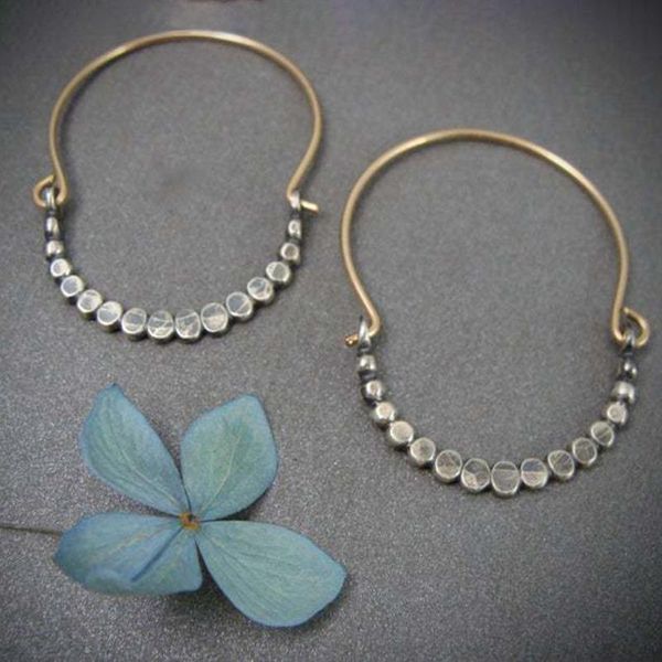 hoop & huggie 2021 vintage gold color metal ball earrings korean style hollow out statement for women fashion party jewelry, Golden;silver
hoop & huggie 2021 vintage gold color metal ball earrings korean style hollow out statement for women fashion party jewelry, Golden;silver