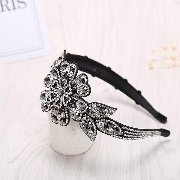 hair clips & barrettes korean simple creativity exquisite flowers hairbands girl women fashion shiny australia rhinestone headdress accessor, Golden;silver
hair clips & barrettes korean simple creativity exquisite flowers hairbands girl women fashion shiny australia rhinestone headdress accessor, Golden;silver