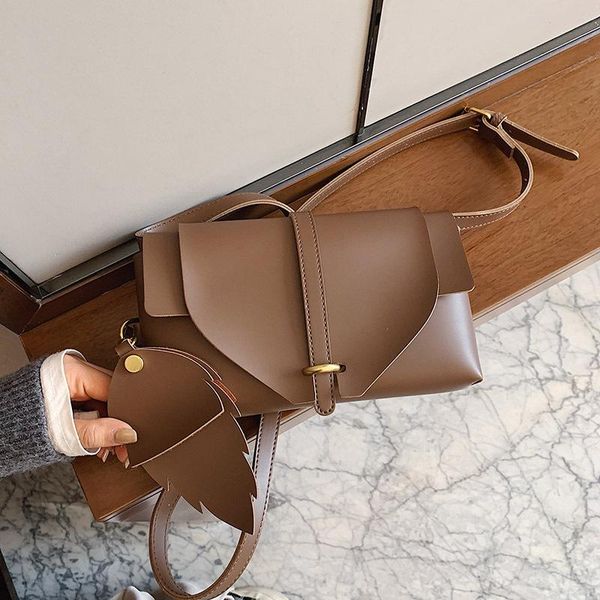 evening bags fashion simple leaf ornaments women purses 2021 leather crossbody shoulder sac de luxe femme 
evening bags fashion simple leaf ornaments women purses 2021 leather crossbody shoulder sac de luxe femme