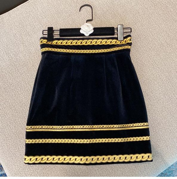 skirts elegant lady gold line embroidery edge skirt women's high waist slim a- velvet, Black
skirts elegant lady gold line embroidery edge skirt women's high waist slim a- velvet, Black