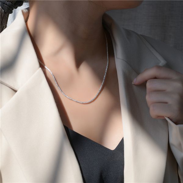 chokers 2021 europe and america s925 silver chain naked girl jewelry clavicle simple atmosphere, Golden;silver
chokers 2021 europe and america s925 silver chain naked girl jewelry clavicle simple atmosphere, Golden;silver