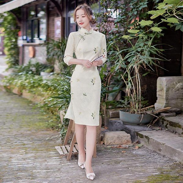ethnic clothing slim embroidery qipao short mandarin collar cheongsam elegant retro chinese dress vintage button party prom gown, Red
ethnic clothing slim embroidery qipao short mandarin collar cheongsam elegant retro chinese dress vintage button party prom gown, Red