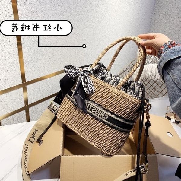 new handbag luxurys d family woven letter embroidery hand straw hand tote basketcasi
new handbag luxurys d family woven letter embroidery hand straw hand tote basketcasi