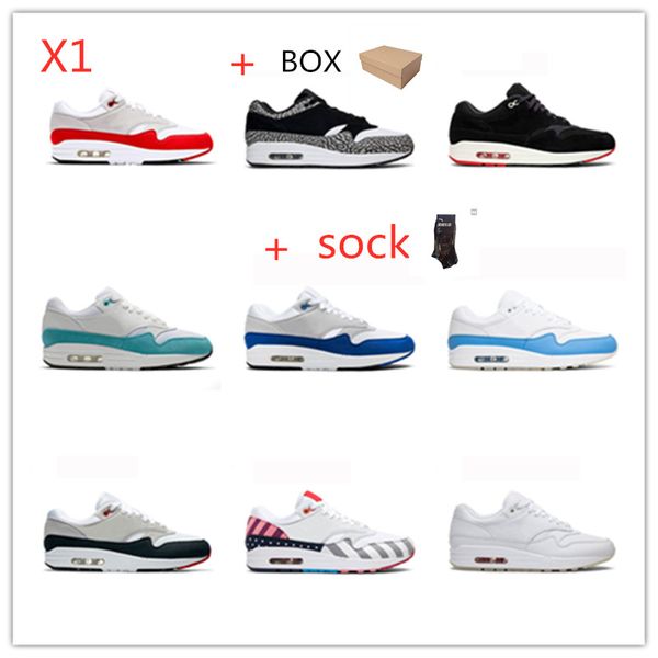 2021 selling mens woman shoe running shoes for men bred anniversary royal triple balck elephant total orange white yellow womens sports snea
2021 selling mens woman shoe running shoes for men bred anniversary royal triple balck elephant total orange white yellow womens sports snea