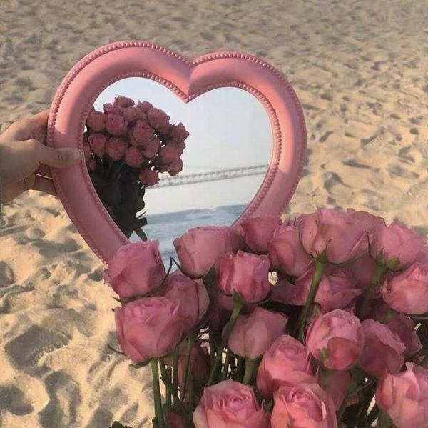 mirrors purple heart-shaped cosmetic mirror decorative pink girl heart student dormitory living room decoration wall home decor
mirrors purple heart-shaped cosmetic mirror decorative pink girl heart student dormitory living room decoration wall home decor