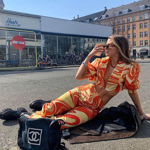 women's two piece pants 2021 autumn fashion color contrast printing v neck cropped casual trousers suit, White
women's two piece pants 2021 autumn fashion color contrast printing v neck cropped casual trousers suit, White