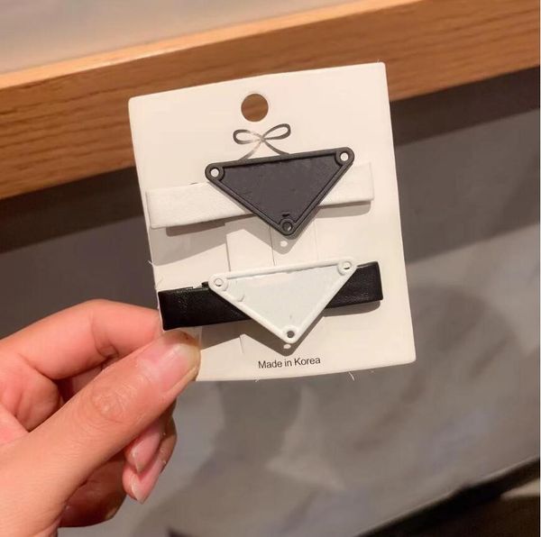 2021 european and american letters hair clips & barrettes metal fashion all-match black white 2 color headdress female fast delivery, Golden;silver
2021 european and american letters hair clips & barrettes metal fashion all-match black white 2 color headdress female fast delivery, Golden;silver