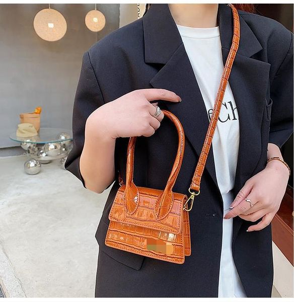 evening bags sac luxuy brand pu leather shoulder bag handbag for women 2021 designer letter mini crossbody office lady tote small purse
evening bags sac luxuy brand pu leather shoulder bag handbag for women 2021 designer letter mini crossbody office lady tote small purse
