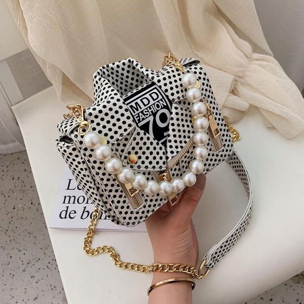 shoulder bags women's 2021 fashion pearl single-shoulder handbags all-match trend personality jacket clothes modeling bag women
shoulder bags women's 2021 fashion pearl single-shoulder handbags all-match trend personality jacket clothes modeling bag women