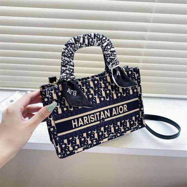 backpack original standard bag women's fashion handbag embroidered leisure large capacity tote open shopping, Black;red
backpack original standard bag women's fashion handbag embroidered leisure large capacity tote open shopping, Black;red