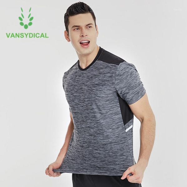running jerseys brand workout sports men camo gray gym short sleeve quick dry breathable fitness training t-shirts reflective strip1, Black;blue
running jerseys brand workout sports men camo gray gym short sleeve quick dry breathable fitness training t-shirts reflective strip1, Black;blue