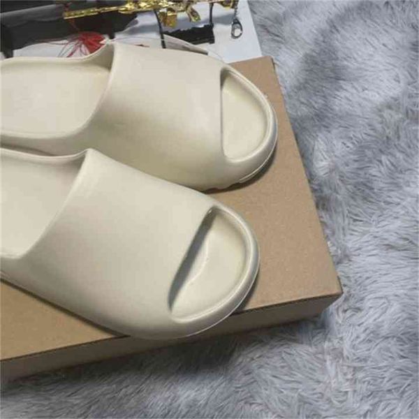 Fashion brand slippers foam men super great quality runner outdoor basketball football soccer sneakers sports sandal leisure gift summer party 15HO, 18
Fashion brand slippers foam men super great quality runner outdoor basketball football soccer sneakers sports sandal leisure gift summer party 15HO, 18