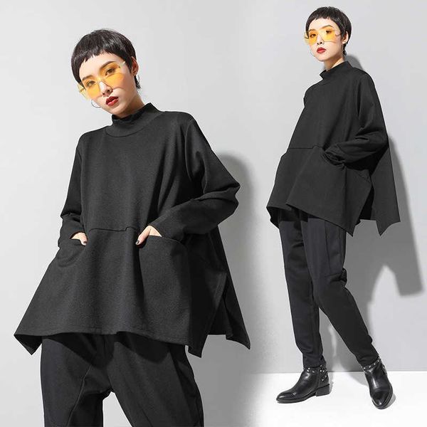 korean european and women's wear 2021 autumn winter base t-shirt, loose personality, a large split long sleeve top, White 
korean european and women's wear 2021 autumn winter base t-shirt, loose personality, a large split long sleeve top, White