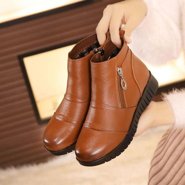 boots large leather mother's cotton shoes short winter non slip flat bottom warm middle-aged, Black