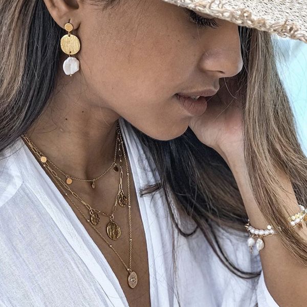 factory wholesale new disc queen's head coin necklace women's multi-layer exaggerated clavicle chain n648 party gift
factory wholesale new disc queen's head coin necklace women's multi-layer exaggerated clavicle chain n648 party gift