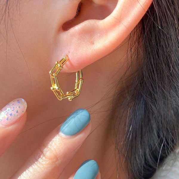 hoop & huggie earrings chain for women girl trendy retro korean fashion cute simple design punk hip hop lady wedding jewelry boyulige, Golden;silver
hoop & huggie earrings chain for women girl trendy retro korean fashion cute simple design punk hip hop lady wedding jewelry boyulige, Golden;silver