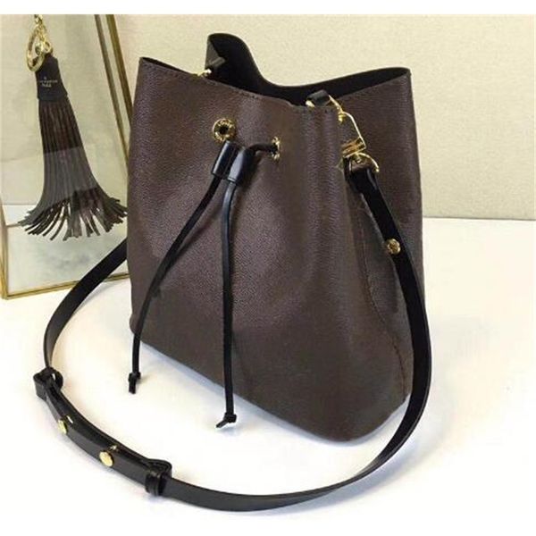 classic real leather shoulder tote women hands presbyopic bucket purse messenger shopping bags
classic real leather shoulder tote women hands presbyopic bucket purse messenger shopping bags