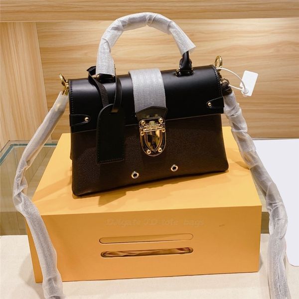 luxury designer design women fashion bag wallet patchwork hasp cover satchel messenger envelope clutch saddle shoulder bags business casual, Red;black
luxury designer design women fashion bag wallet patchwork hasp cover satchel messenger envelope clutch saddle shoulder bags business casual, Red;black