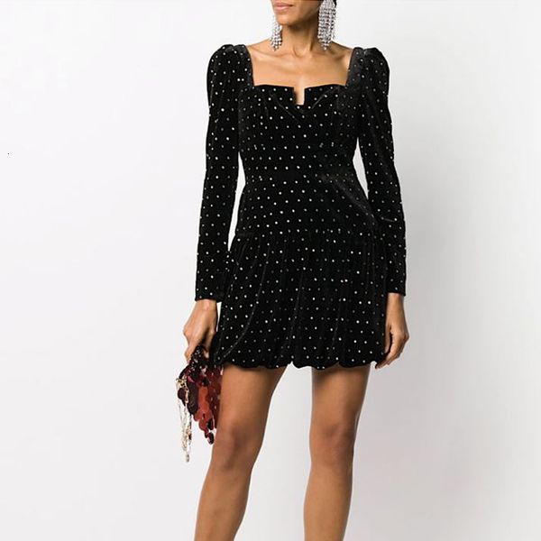 2021 new luxury diamonds beading runway autumn winter vintage long sleeve black veet es for women vestidos 3909, Black;gray
2021 new luxury diamonds beading runway autumn winter vintage long sleeve black veet es for women vestidos 3909, Black;gray