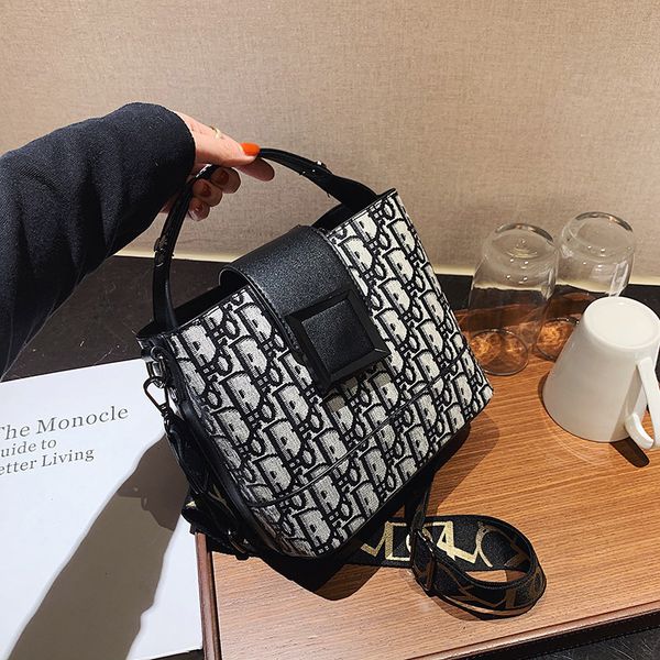 designer handbags bucket women 2021 new fashion spring and summer woolen bag wide version with one shoulder messenger pu letter women's
designer handbags bucket women 2021 new fashion spring and summer woolen bag wide version with one shoulder messenger pu letter women's