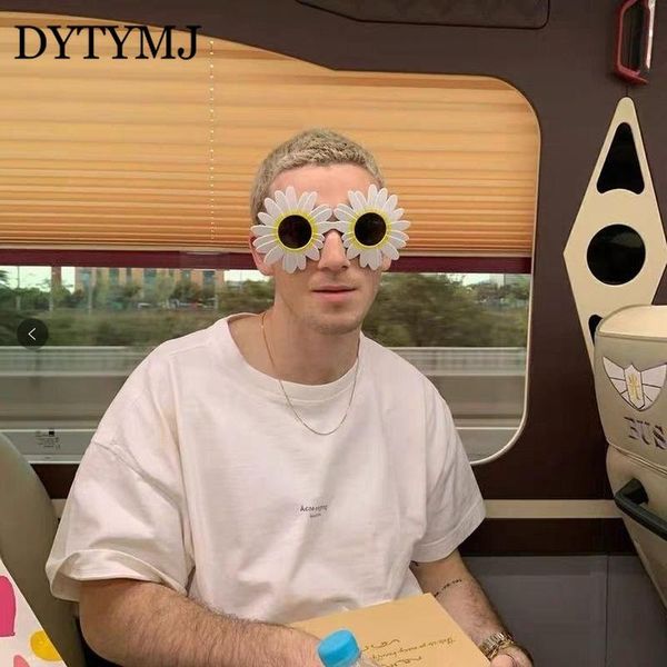 fashion sunglasses frames dytymj birthday party funny glasses women/men white daisy chrysanthemum frame toys selfie beach eye gafas, Black
fashion sunglasses frames dytymj birthday party funny glasses women/men white daisy chrysanthemum frame toys selfie beach eye gafas, Black
