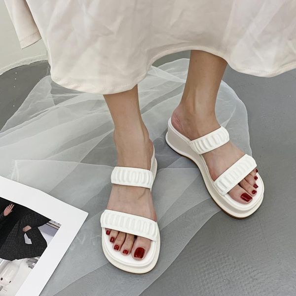 slippers summer women high heels flat platform open toe sandals ladies casual shoes, Black
slippers summer women high heels flat platform open toe sandals ladies casual shoes, Black