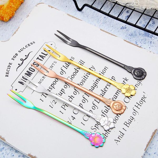 4pcs stainless steel two tooth dessert forks fruit fork pastry picks party supplies for home ktv bar (silver+golden)
4pcs stainless steel two tooth dessert forks fruit fork pastry picks party supplies for home ktv bar (silver+golden)