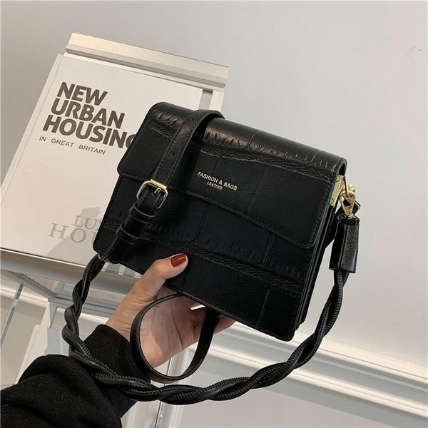 shoulder bags brand designer ladies pu handbag 2021 stone pattern one messenger bag korean version small square
shoulder bags brand designer ladies pu handbag 2021 stone pattern one messenger bag korean version small square