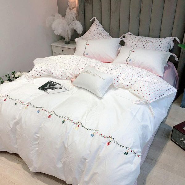 bedding sets four piece set of pure cotton net red 1.5/1.8m sheet quilt cover simple girl princess
bedding sets four piece set of pure cotton net red 1.5/1.8m sheet quilt cover simple girl princess