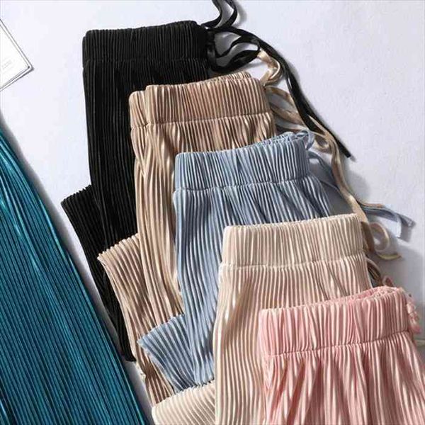 womens trousers high waist fall feeling spring and summer loose trousers cropped stacked leggings sweatpants women, Black;white
womens trousers high waist fall feeling spring and summer loose trousers cropped stacked leggings sweatpants women, Black;white