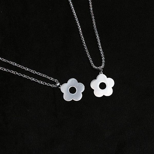 chains female alloy flower necklace round bead chain not fade perfect gift for birthday mother's day aic88, Silver
chains female alloy flower necklace round bead chain not fade perfect gift for birthday mother's day aic88, Silver
