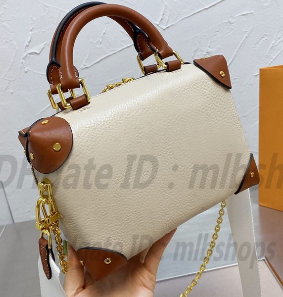 fashion womens l luxurys designersbags crossbody handbag totes soft small box bag chain pendant purse 2021 cross body handbags most popular
fashion womens l luxurys designersbags crossbody handbag totes soft small box bag chain pendant purse 2021 cross body handbags most popular