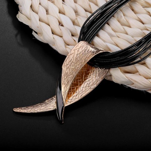 vintage black leather chain short necklace choker silver plated alloy big pendant necklace for women gifts gothic metal jewelry
vintage black leather chain short necklace choker silver plated alloy big pendant necklace for women gifts gothic metal jewelry