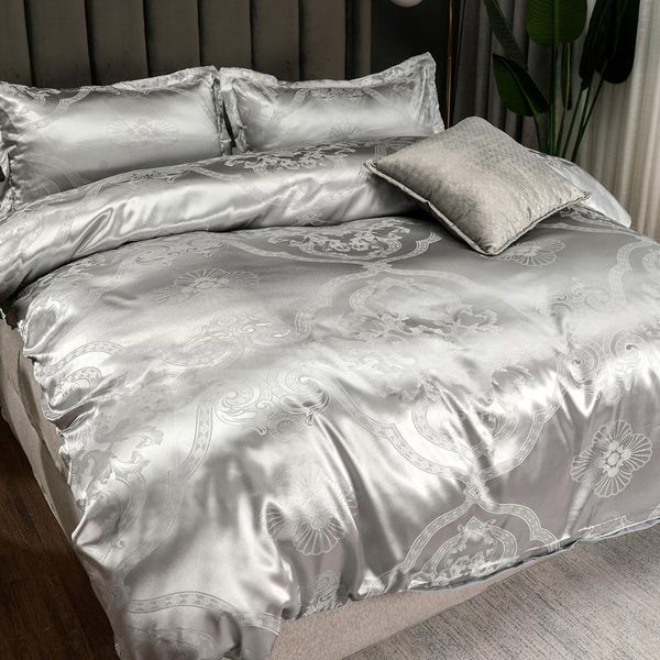 bedding sets 5 colors luxury set nordic 2/3pcs jacquard comforter cover 200x200,220x240 with pillowcases double bed duvets family
bedding sets 5 colors luxury set nordic 2/3pcs jacquard comforter cover 200x200,220x240 with pillowcases double bed duvets family