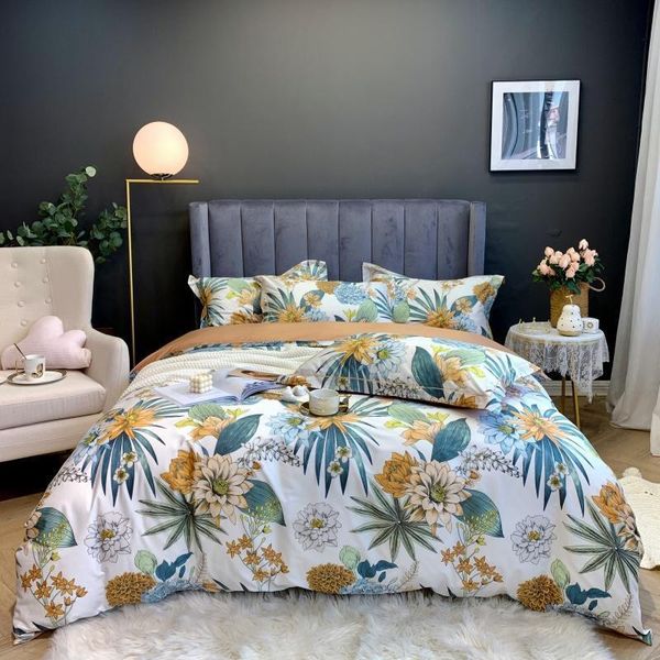 luxury silkly egyptian cotton flowers printing bedding set double duvet cover set bed linen fitted sheet pillowcase home textile
luxury silkly egyptian cotton flowers printing bedding set double duvet cover set bed linen fitted sheet pillowcase home textile