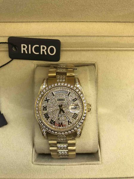 neutral watch, master design, new trend, fine workmanship, mechanical movement, automatic double calendar, diamond set watchband, sapphire m, Slivery;brown
neutral watch, master design, new trend, fine workmanship, mechanical movement, automatic double calendar, diamond set watchband, sapphire m, Slivery;brown