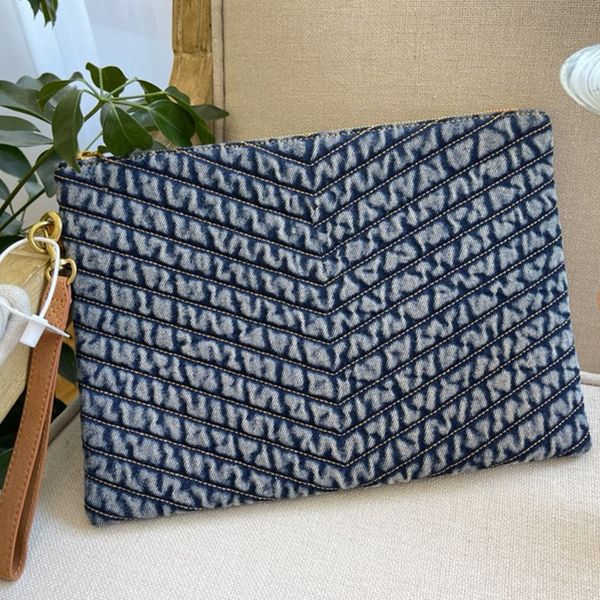 cowboy clutch bags wholesale quality brand handbags fashion real leather bag wallet women bag with box 2
cowboy clutch bags wholesale quality brand handbags fashion real leather bag wallet women bag with box 2