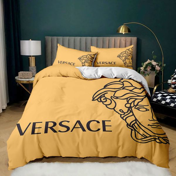 luxury design letter printed textile bedding set size, stylish black series of home textiles, suitable for friends/family, with 1 quil
luxury design letter printed textile bedding set size, stylish black series of home textiles, suitable for friends/family, with 1 quil