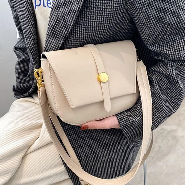 unique design small flap shoulder bags for women 2021 new leather messenger handbag lady saddle shape crossbody bag
unique design small flap shoulder bags for women 2021 new leather messenger handbag lady saddle shape crossbody bag