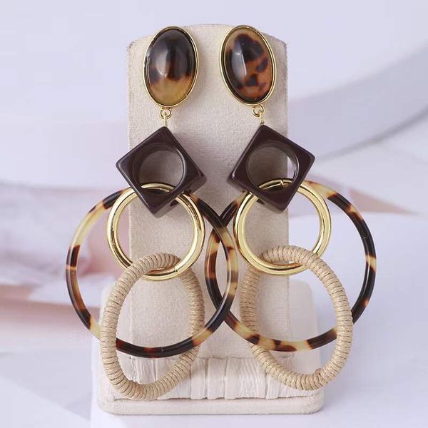 drop earring with resin part in 9.7cm length for women wedding jewelry gift ps3014, Golden
drop earring with resin part in 9.7cm length for women wedding jewelry gift ps3014, Golden