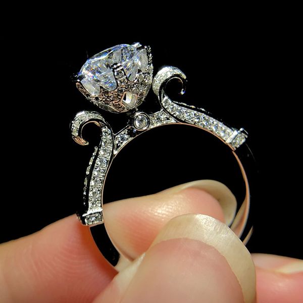 100% original 925 sterling silver crown rings gift for women exquisite 1 ct lab diamond ring luxury jewelry r001, Slivery;golden 
100% original 925 sterling silver crown rings gift for women exquisite 1 ct lab diamond ring luxury jewelry r001, Slivery;golden