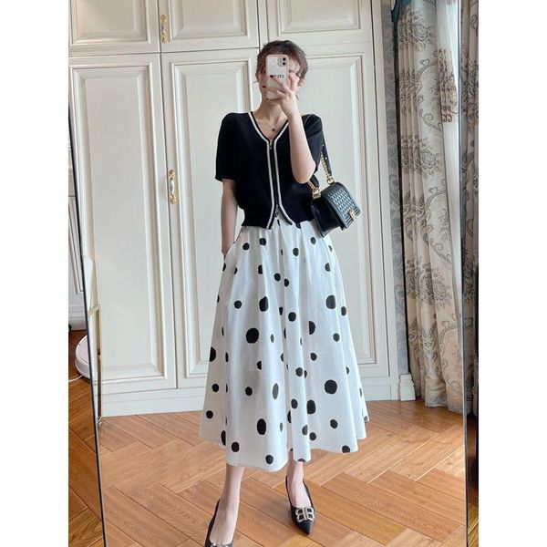 skirts retro wave point high waist skirt women's 2021 summer korean fashion temperament versatile a-line medium length, Black
skirts retro wave point high waist skirt women's 2021 summer korean fashion temperament versatile a-line medium length, Black