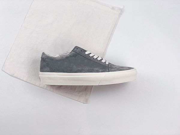 drop shipping brand new multi color sizes 35-46 high low classic canvas shoes sneakers men's and women's casual shoes, Black
drop shipping brand new multi color sizes 35-46 high low classic canvas shoes sneakers men's and women's casual shoes, Black