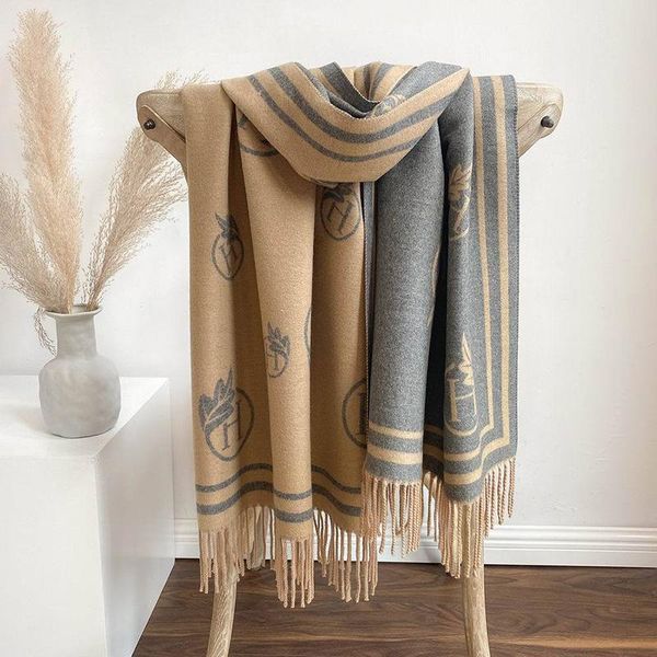 scarves 2021 warm thick cashmere scarf winter letter style women brand elegant pashmina shawl 12 colors, Blue;gray
scarves 2021 warm thick cashmere scarf winter letter style women brand elegant pashmina shawl 12 colors, Blue;gray