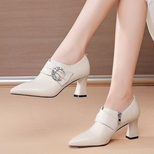 dress shoes size 34-42 rhinestone design real genuine leather high heels pointed toe fashion women heel tacones mujer, Black
dress shoes size 34-42 rhinestone design real genuine leather high heels pointed toe fashion women heel tacones mujer, Black